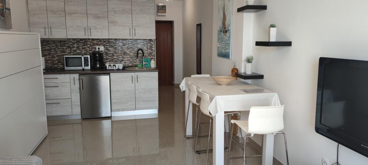 Studio Apartment Novi Vinodolski Exterior foto