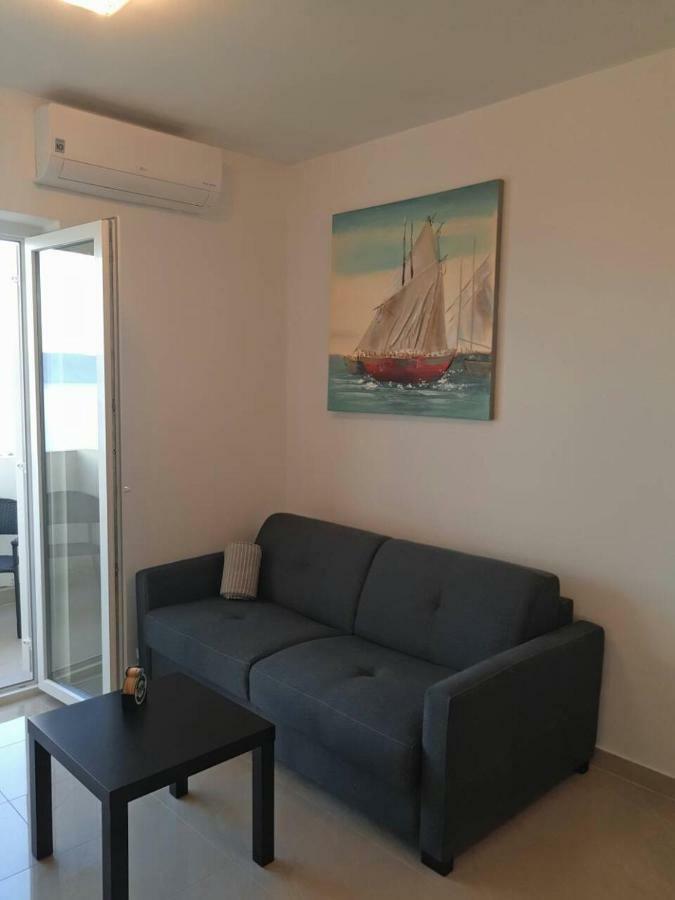 Studio Apartment Novi Vinodolski Exterior foto